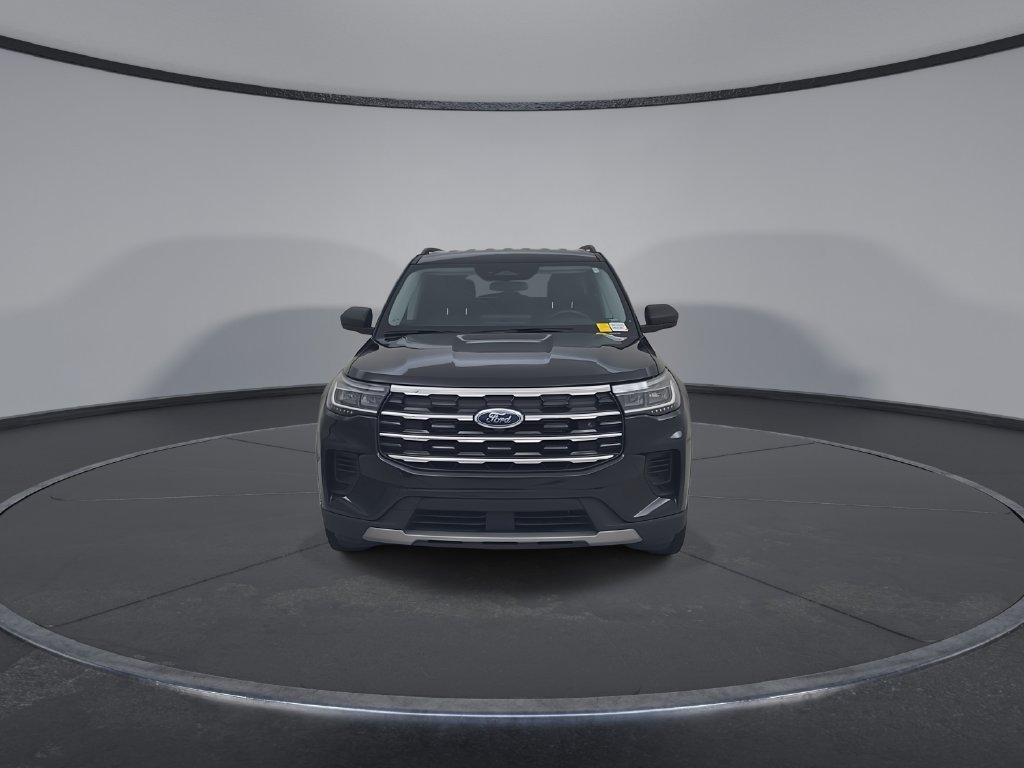 Used 2025 Ford Explorer Active AWD/4WD image 5