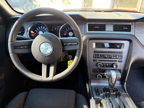 Used 2011 Ford Mustang Coupe w/ 101A Rapid Spec Order Code image 20