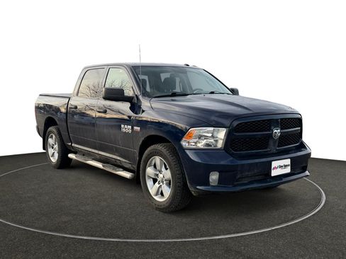 Used 2017 RAM 1500 Express w/ Express Value Package image 8