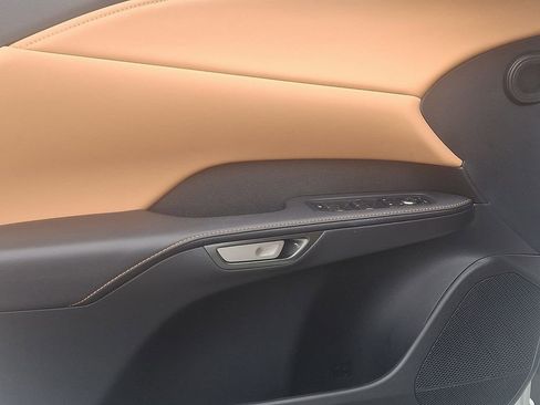 Used 2025 Lexus RX 350 Premium image 12