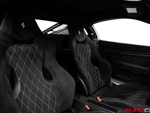 Used 2015 Ferrari 458 Speciale Coupe RWD image 45
