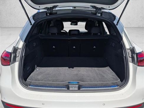 Used 2026 Mercedes-Benz GLC 300 4MATIC image 7