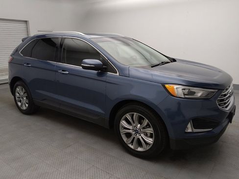 Used 2019 Ford Edge Titanium FWD image 13