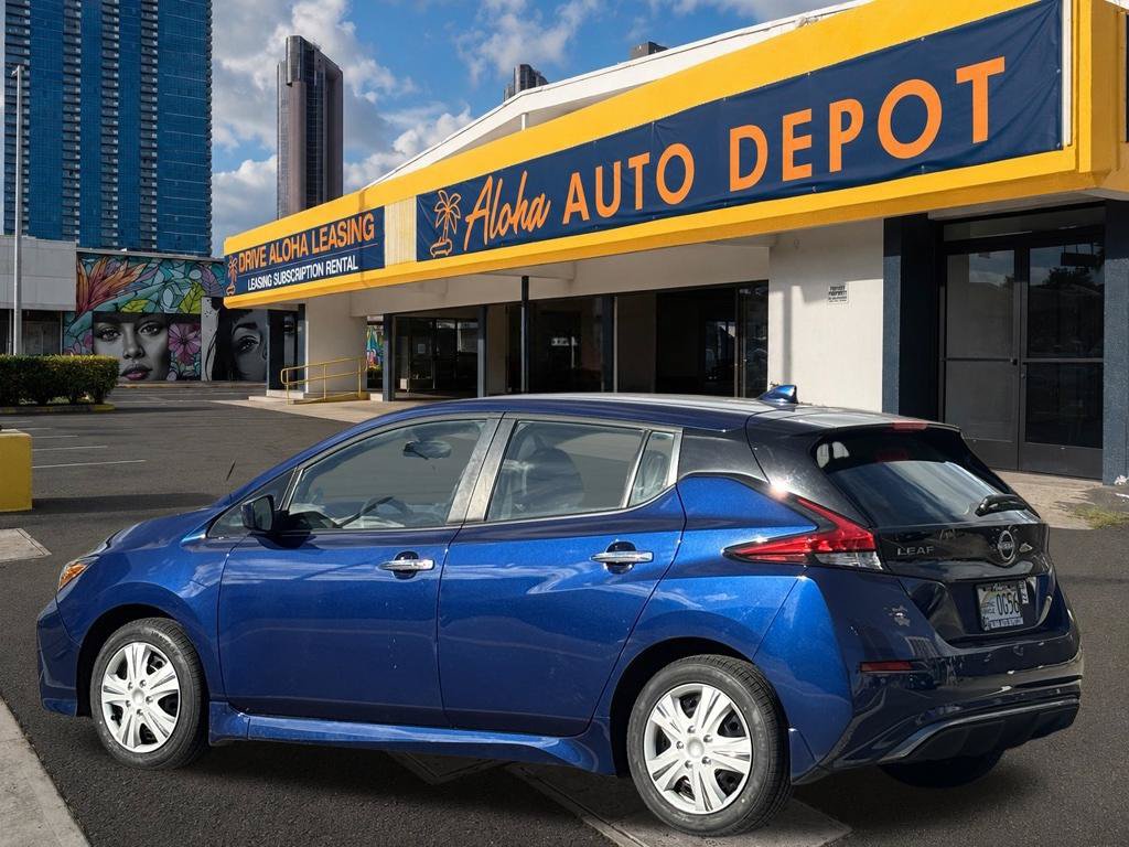 Used 2023 Nissan Leaf S FWD image 3