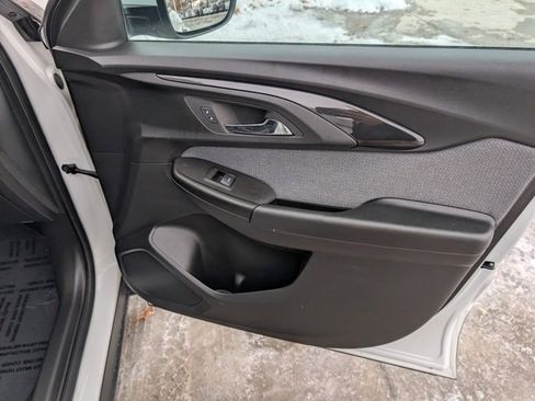 Used 2023 Chevrolet TrailBlazer LT w/ Convenience Package image 31