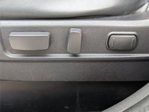 Used 2020 Mitsubishi Outlander SEL image 20