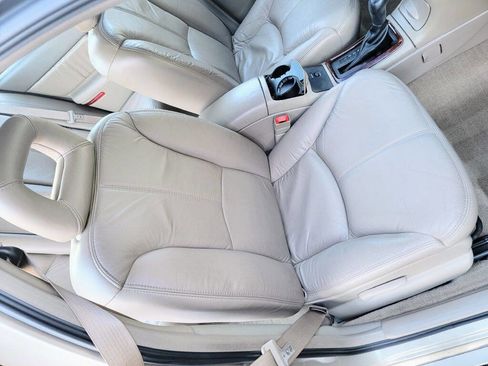 Used 2002 Buick Regal LS w/ LS Premium Pkg image 27