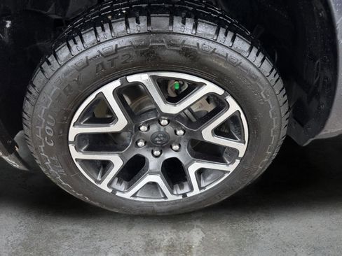 Used 2025 RAM 1500 Laramie AWD/4WD image 35