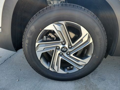 Used 2023 Hyundai Santa Fe SEL w/ Premium Package FWD image 8