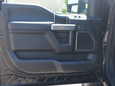 Used 2018 Ford F250 Platinum w/ Platinum Ultimate Package AWD/4WD image 19