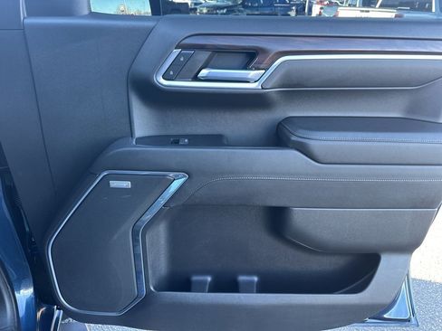 Used 2023 GMC Sierra 1500 SLT w/ SLT Premium Package image 28