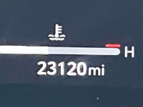 Used 2025 Toyota Camry XSE image 29