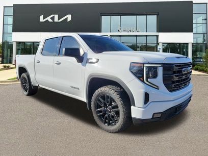 Used 2023 GMC Sierra 1500 Elevation