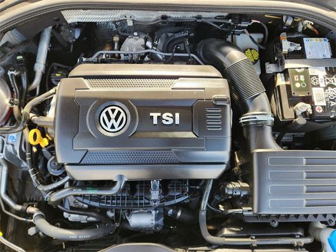 Used 2024 Volkswagen Jetta GLI 40th Anniversary Edition image 33