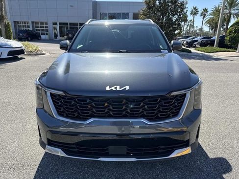Used 2024 Kia Sorento S image 6