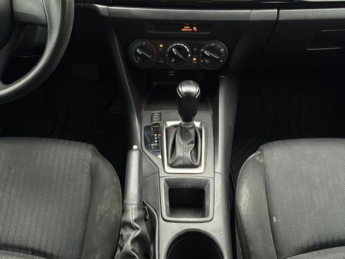 Used 2015 MAZDA MAZDA3 i SV FWD image 21