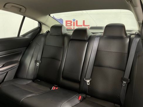 Used 2024 Nissan Altima 2.5 SR FWD image 16