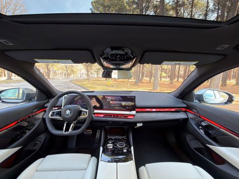 New 2026 BMW 530i w/ M Sport Package RWD image 2