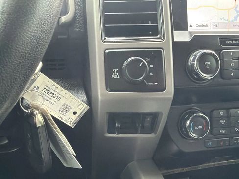 Used 2019 Ford F250 Lariat w/ Chrome Package image 94