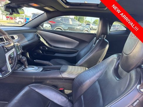 Used 2014 Chevrolet Camaro SS w/ RS Package RWD image 7
