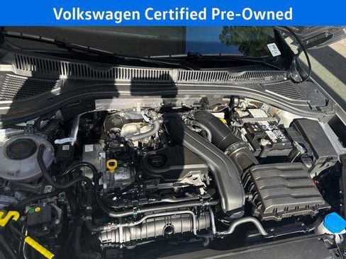 Used 2025 Volkswagen Jetta SE w/ Sunroof Package FWD image 25