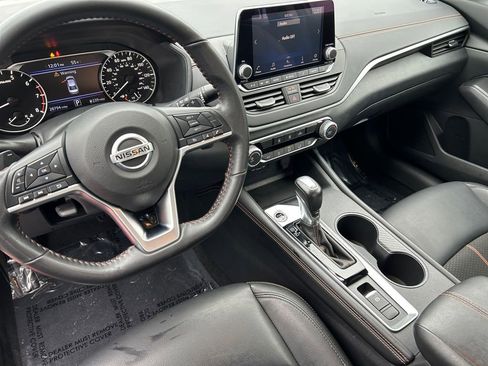 Used 2022 Nissan Altima 2.5 SR AWD/4WD image 21