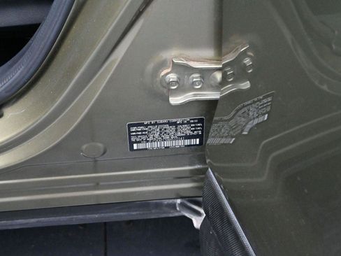 Used 2022 Subaru Forester Premium image 39