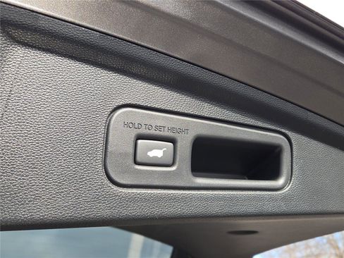 New 2026 Acura MDX SH-AWD w/Advance image 32