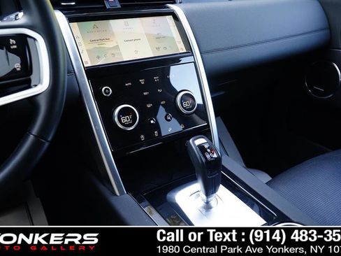 Used 2022 Land Rover Discovery Sport S image 38