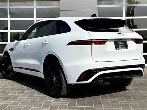 New 2025 Jaguar F-PACE R-Dynamic S image 3