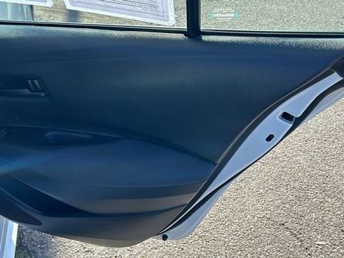 Used 2022 Toyota Corolla LE w/ Carpet Mat Package (TMS) FWD image 11