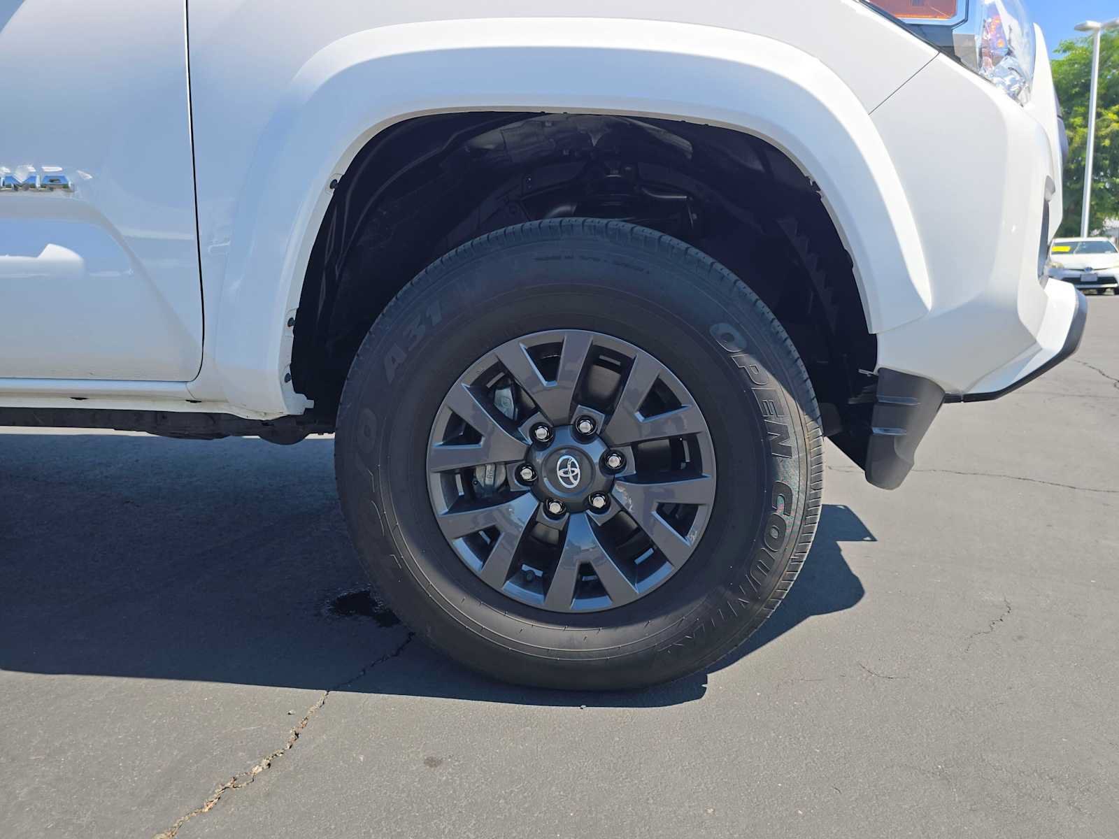 Certified 2022 Toyota Tacoma SR5 w/ SR5 Appearance Package (SM) RWD image 9