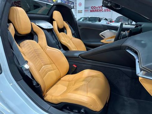 Used 2023 Chevrolet Corvette Stingray Premium Conv w/ 3LT RWD image 11