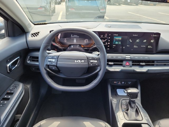 New 2026 Kia K4 EX FWD image 11