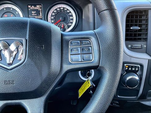 Used 2015 RAM 1500 Express RWD image 24