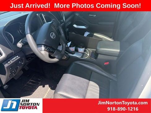 Used 2025 Nissan Frontier SL AWD/4WD image 6
