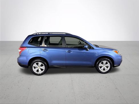 Used 2015 Subaru Forester 2.5i Premium w/ All-Weather Package AWD/4WD image 5