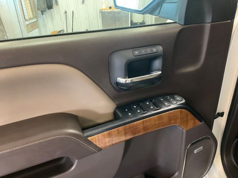 Used 2015 GMC Sierra 1500 SLT w/ SLT Crew Cab Value Package AWD/4WD image 10