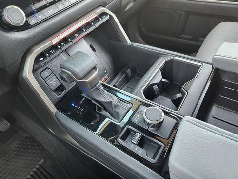 Used 2026 Toyota Tundra Limited image 16