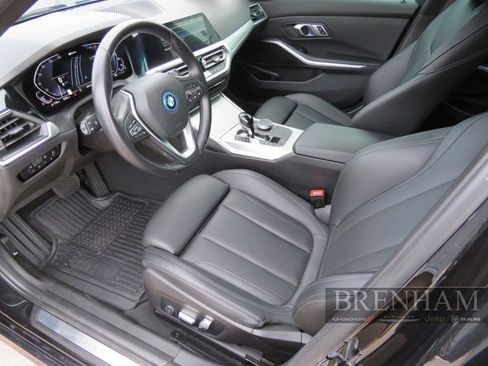 Used 2022 BMW 330e image 14