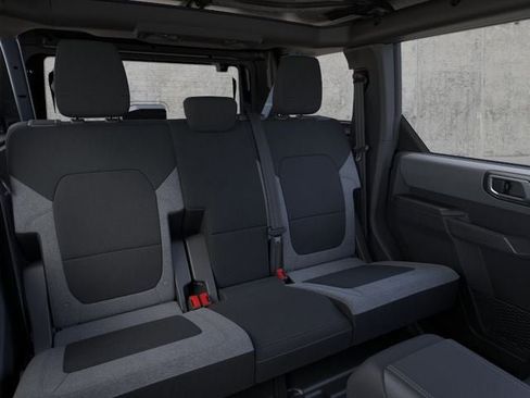 New 2025 Ford Bronco 4-Door w/ Sasquatch Package AWD/4WD image 11