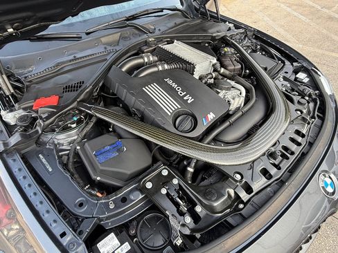 Used 2015 BMW M4 Coupe image 25