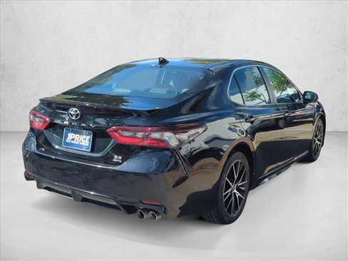 Used 2024 Toyota Camry SE w/ Cold Weather Package AWD/4WD image 4