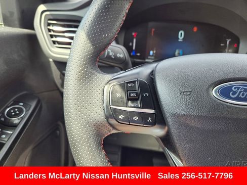 Used 2025 Ford Escape ST-Line FWD image 24