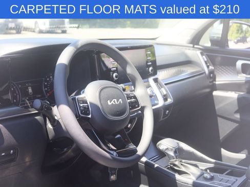 Used 2022 Kia Sorento LX AWD/4WD image 4