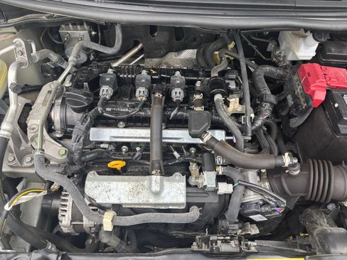 Used 2025 Nissan Versa SV FWD image 22