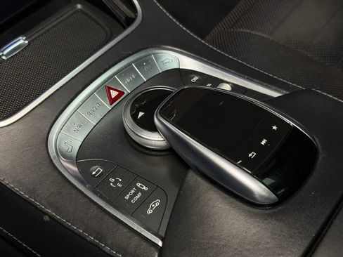 Used 2017 Mercedes-Benz S 550 4MATIC Sedan image 48