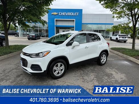 Used 2020 Chevrolet Trax LT w/ LT Convenience Package FWD image 1