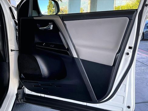 Certified 2016 Toyota RAV4 Limited w/ Advanced Technology Package image 28