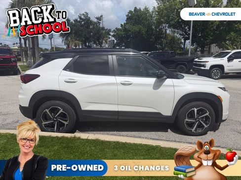 Used 2023 Chevrolet TrailBlazer RS w/ Technology Package FWD image 3